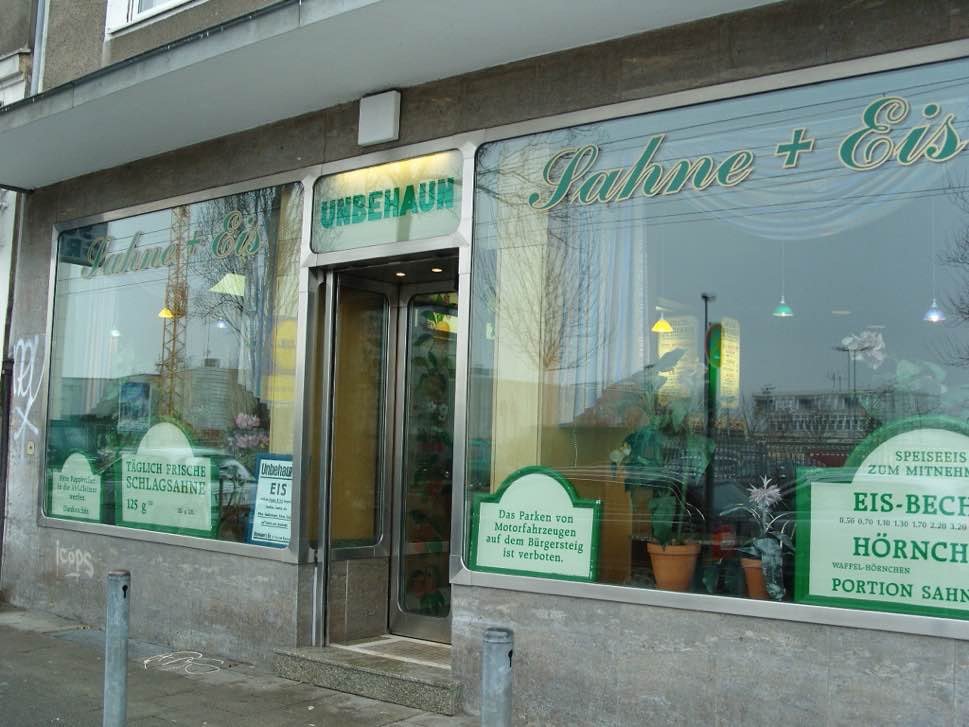 Ice cream store frontage