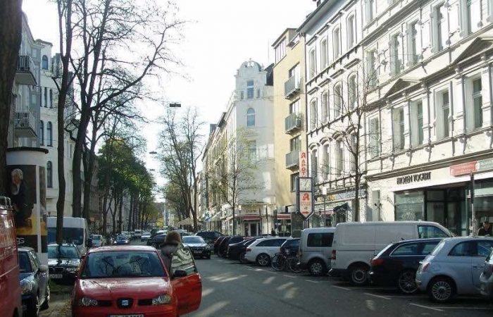 Shopping Königsallee - luxury street in Düsseldorf