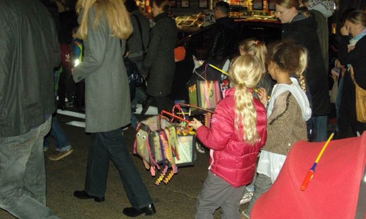 Lanterns and children